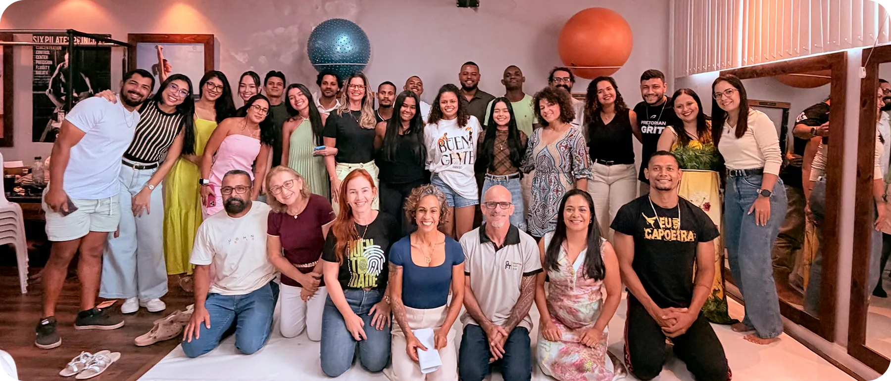 Comunidade Wave reunida no studio